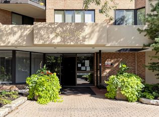 20 Cherrytree Dr #1107, Brampton, ON L6Y3V1