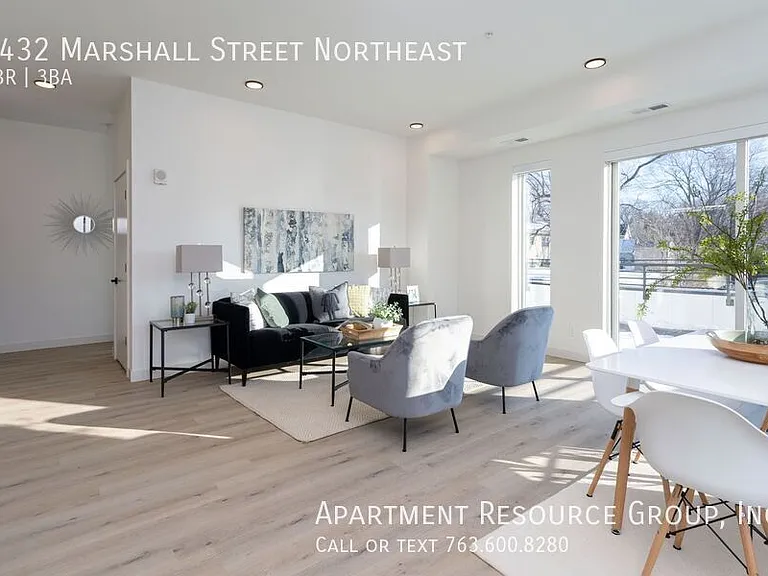 1432 Marshall St NE — Photo 5