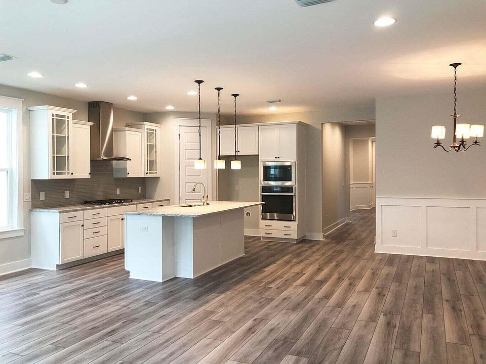 2nd image of 1124 Cultivator St