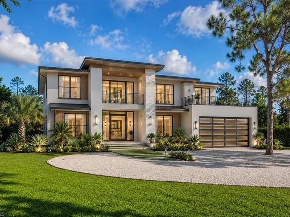 29 Caribbean RD, NAPLES, FL 34108