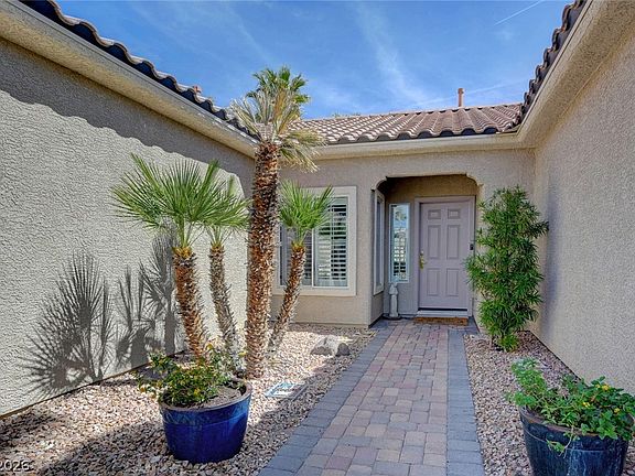 5th image of 2338 Schaeffer Hills Dr