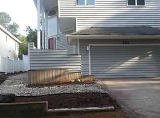 224 87th St, Virginia Beach, VA 23451