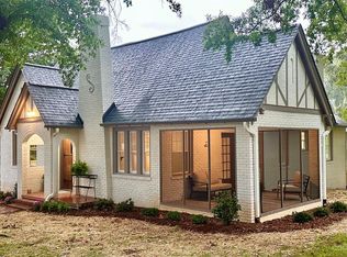 26 5th Ave NW, Hickory, NC 28601