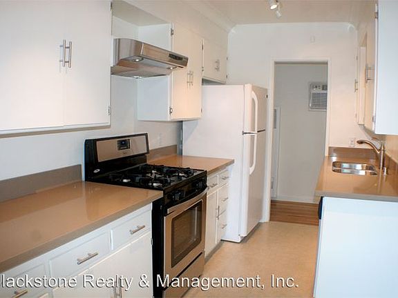 4th image of 11711 Blix St