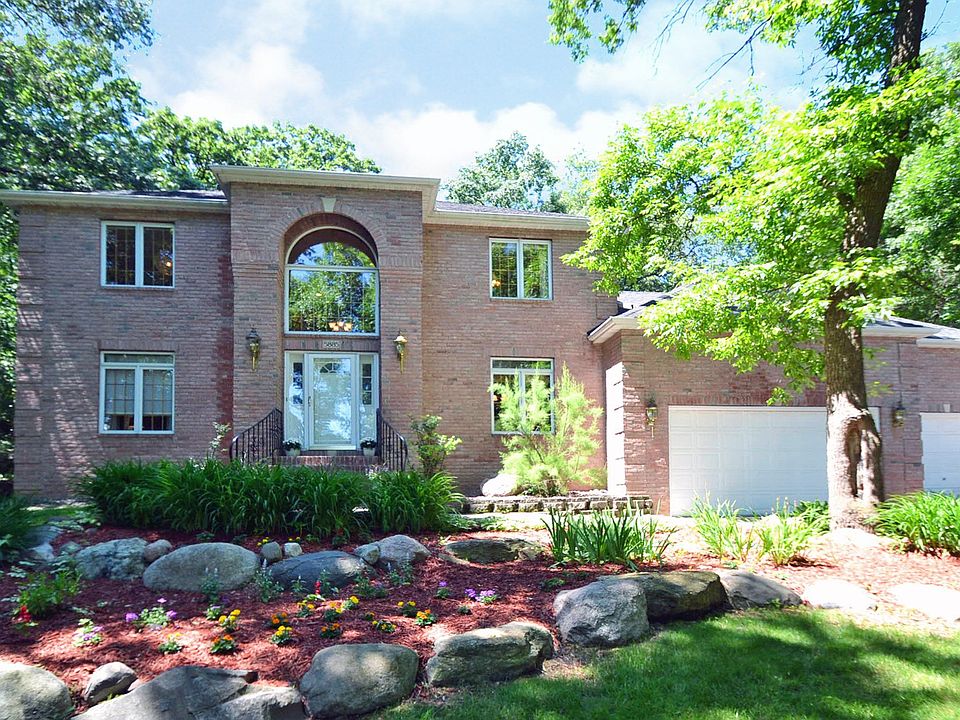 Immaculate Grand Home