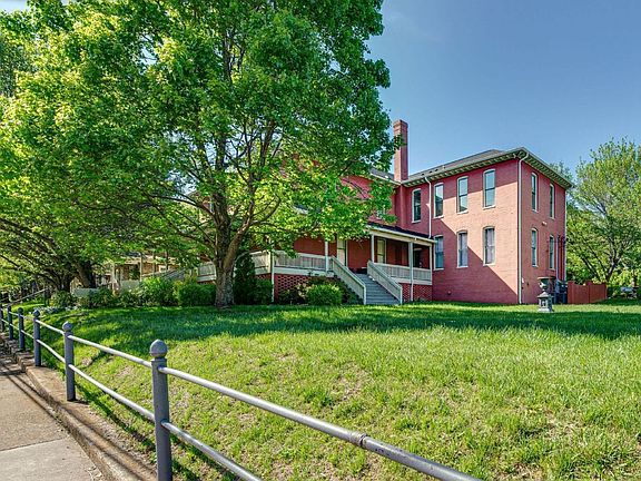 2nd image of 1309 Forrest Ave APT 8