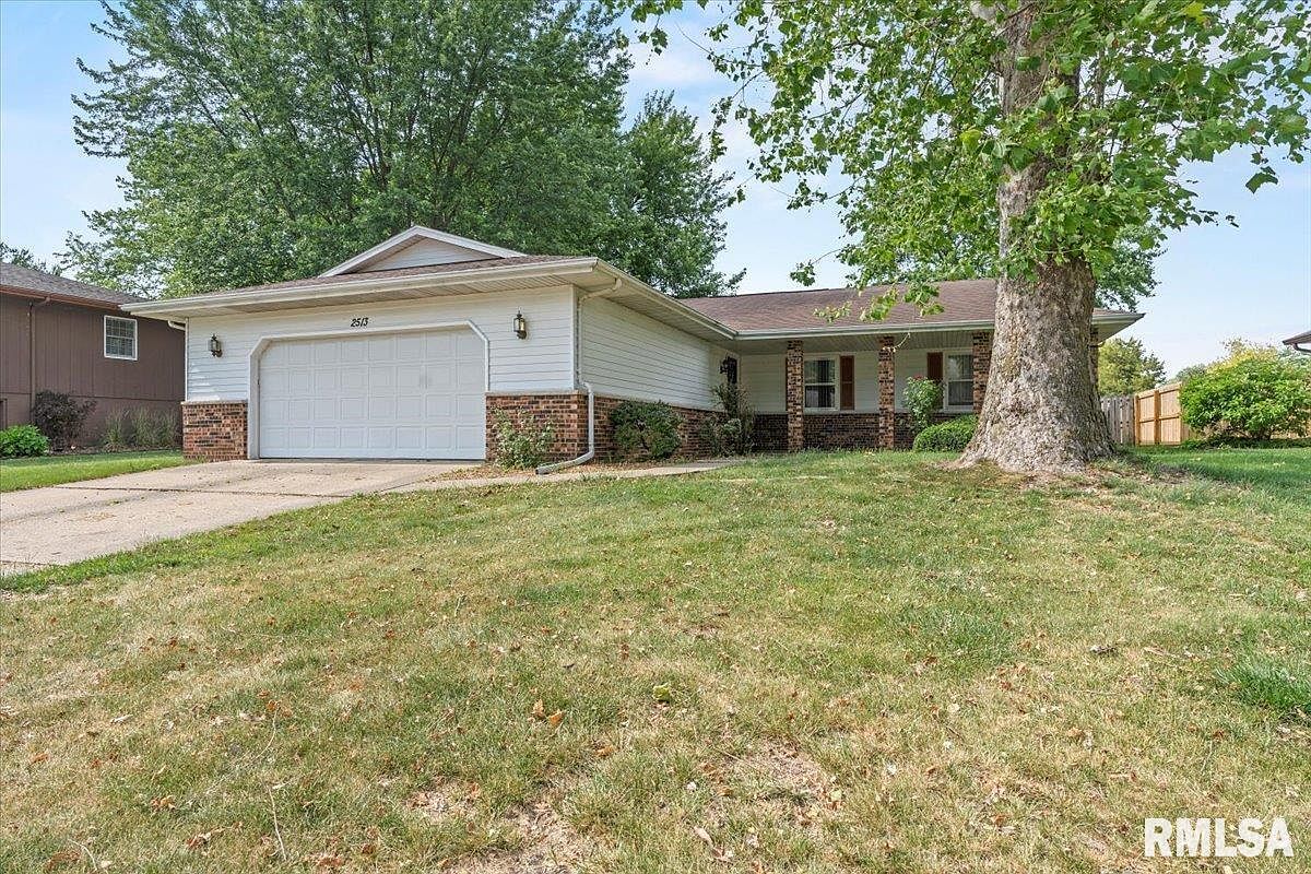 2513 Huntleigh Rd, Springfield, IL 62704 Zillow
