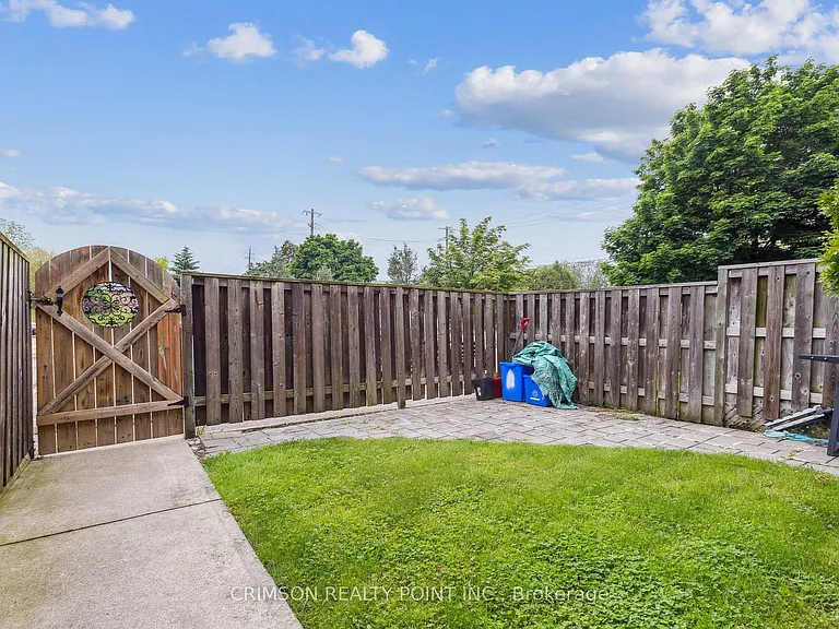 111 Grey St #105 — Photo 10