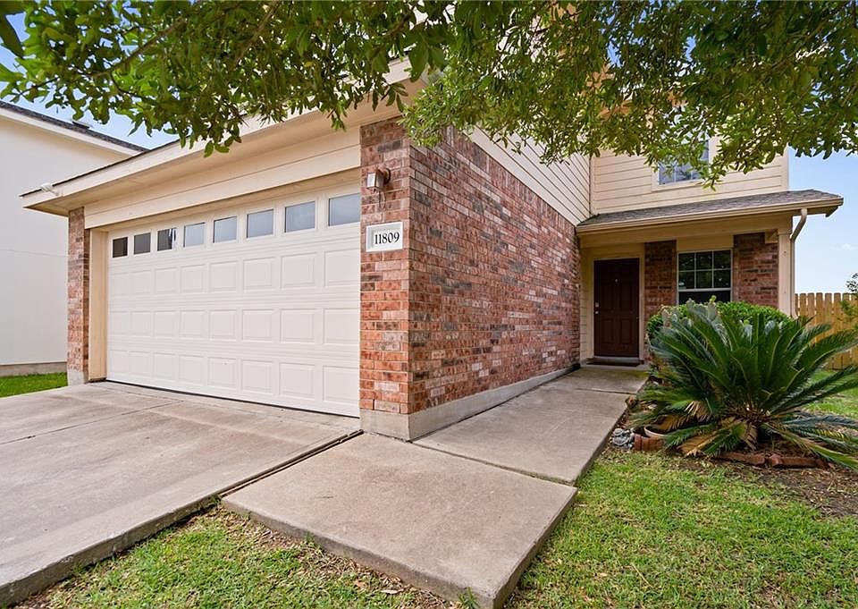 1st image of 11809 Plains Valley Dr