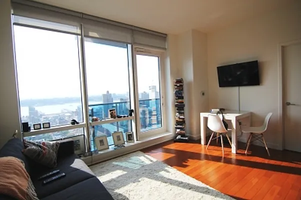 Rented by Citi Habitats | media 53