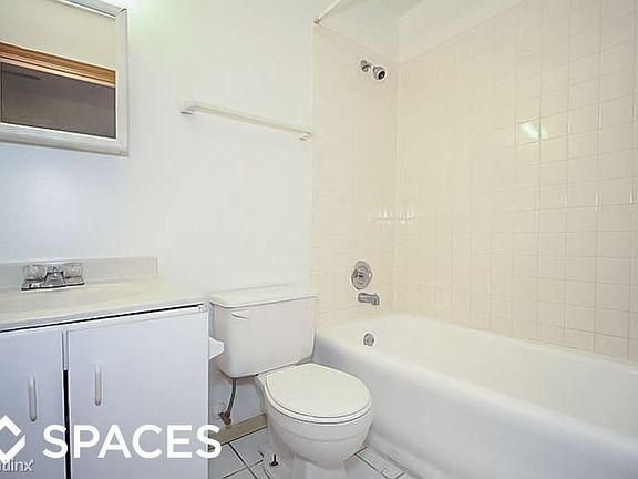 5th image of 635 W Barry Ave APT 311A