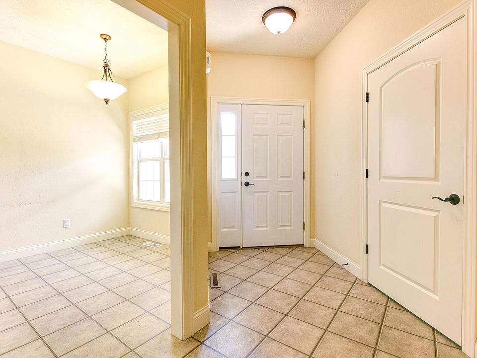 3326 Boulder Ridge Dr, Champaign, IL 61822 Zillow