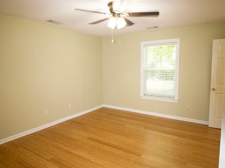 1103 Wigwam Ct — Photo 16