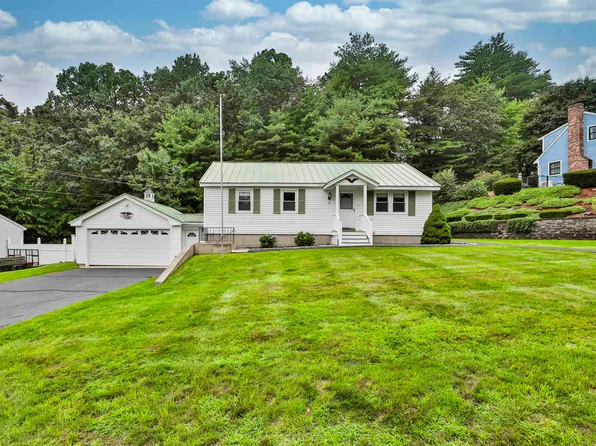30 Catalina Lane, Nashua, NH 03064