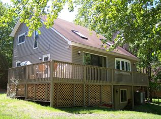 2254 Highpoint Ct, Lake Ariel, PA 18436