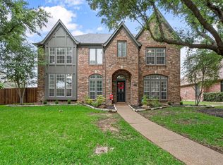 905 Hilton Dr, Mansfield, TX 76063
