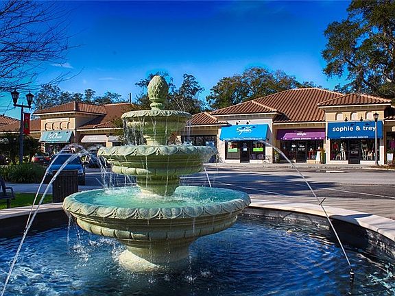 3rd image of 608 Washington Oaks Ct