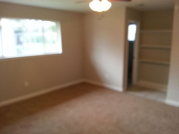 5th image of 5142 Shady Oaks Ln