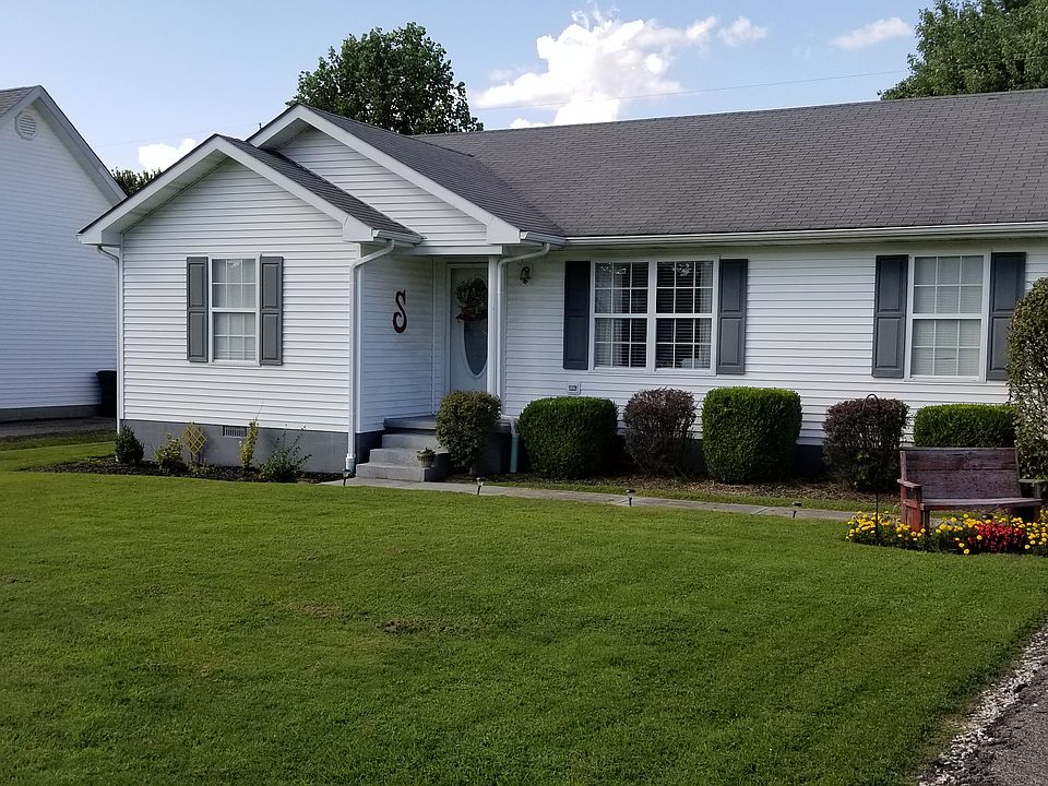 1st image of 110 Picnic Ln