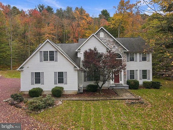 5th image of 1300 Beaupland Rd