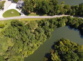 Admiral Point Dr, Rock Island, TN 38581