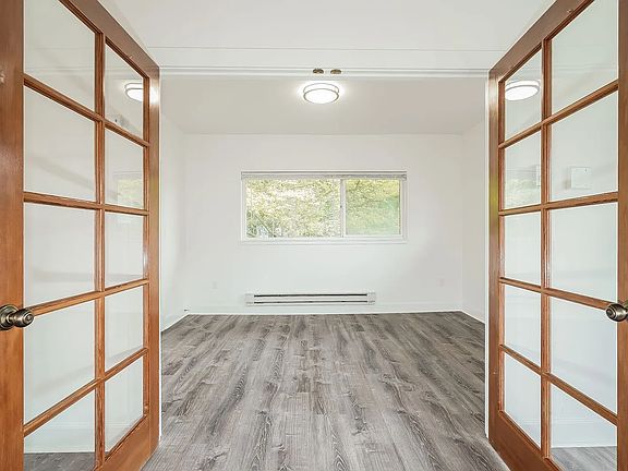 2nd image of 2525 Gilman Dr W #2525
