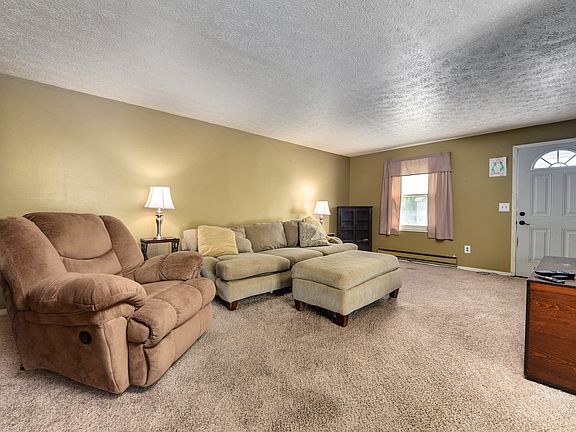 3rd image of 10384 Westwood Ave