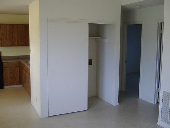 5th image of 631 J St APT 2