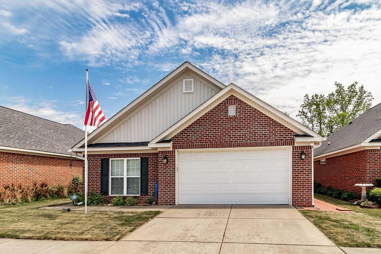 3 bed, 2.0 bath, 1639 sqft, $1,750 — Photo 2