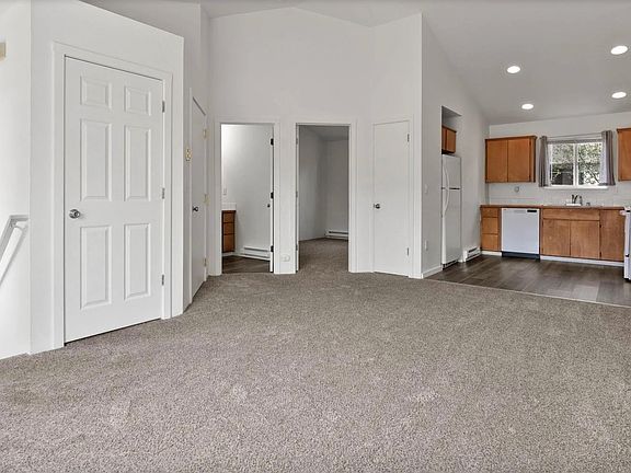 3rd image of 2308 E South Riverton Ave #2