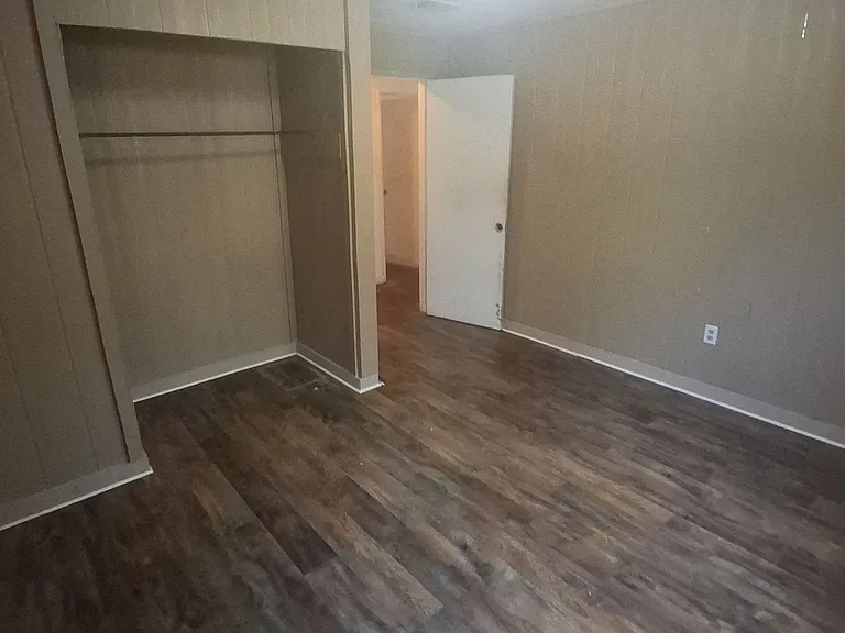 3058 Woodside Dr — Photo 16