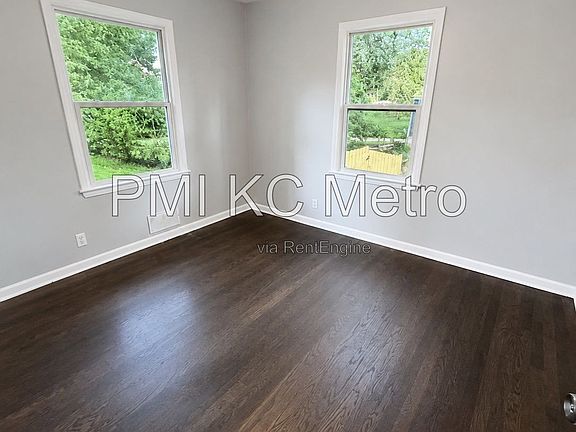 4th image of 6005 Hedges Ave