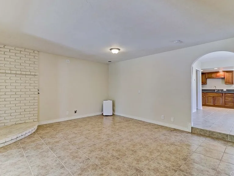 16054 Grand Ave #B — Photo 12