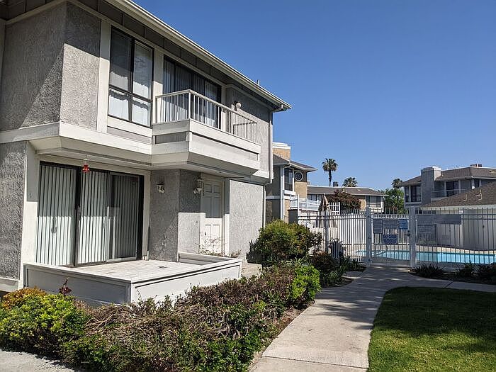 1st image of 116 S Seneca Cir #116