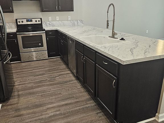 3rd image of 7178 PALM RESERVE Lane