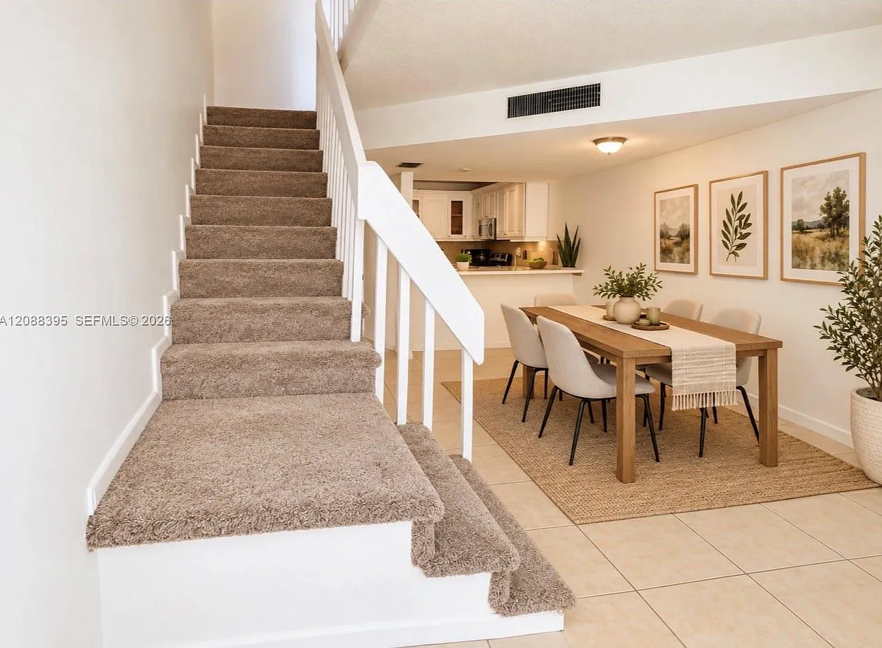 Royal Palm 47 Condo — Photo 3
