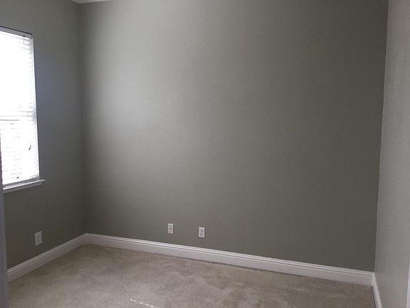 4th image of 5037 Foxboro Dr