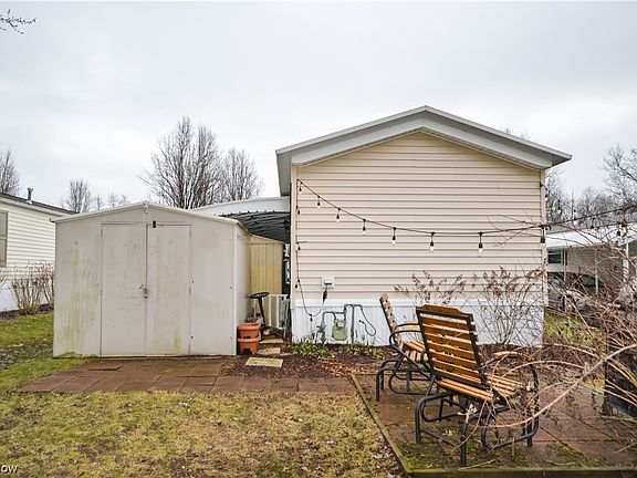 4th image of 408 Colony Ct