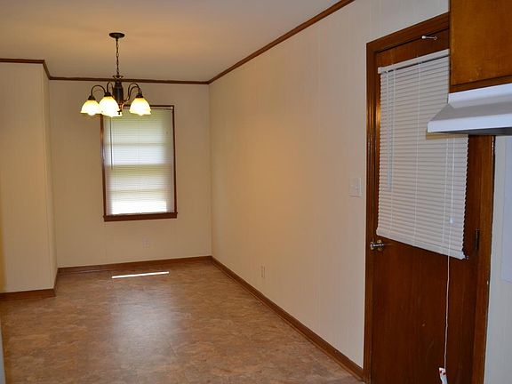 Another dining area shot