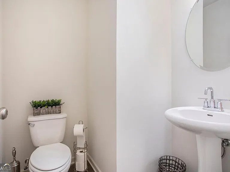 2414 Fitts Dr — Photo 14