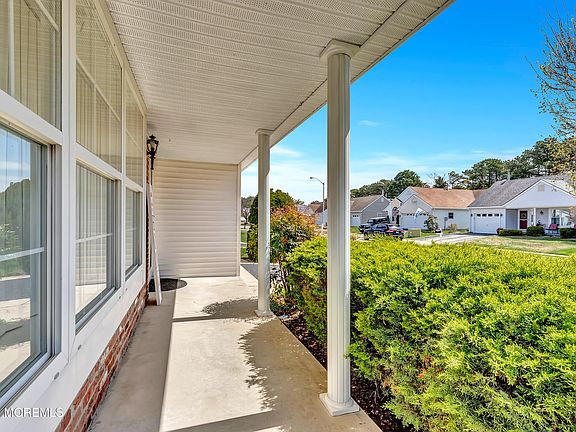 3rd image of 155 Canterbury Lane
