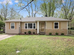 9003 E 73rd St, Raytown, MO 64133