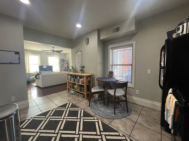 Kitchen 4