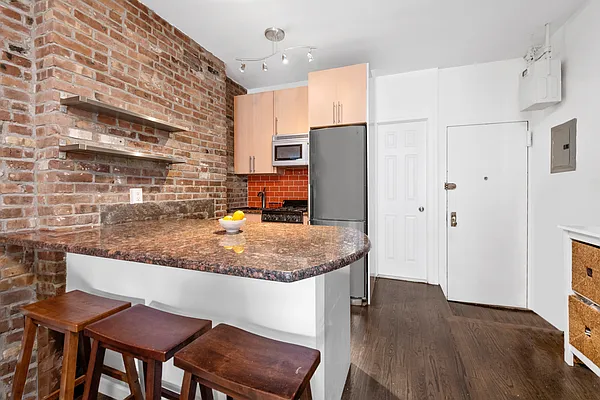 Sold by Keller Williams NYC | media 3