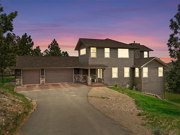 2nd image of 30 Meadowgrass Rd