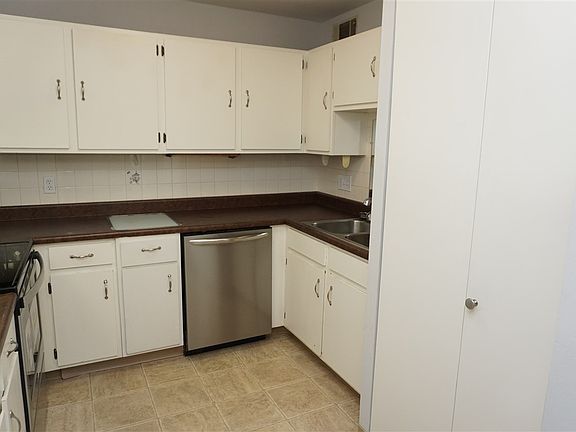 5th image of 2929 Sunnyside Dr APT D369