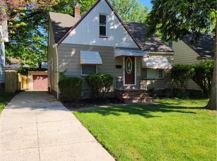 20020 Beachview Dr, Euclid, OH 44117