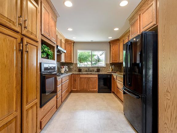 4th image of 2163 Sufonet Dr