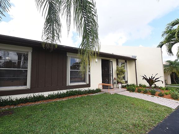2nd image of 11964 SW 110th Street Cir S