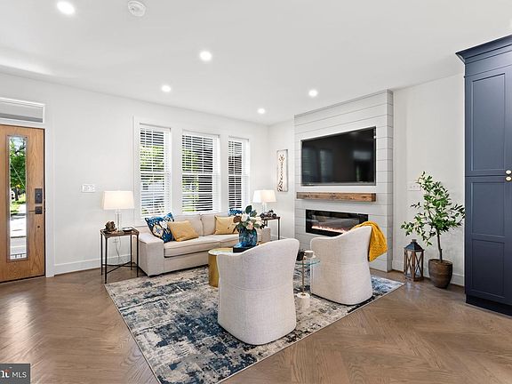 5th image of 4820 5th St NW